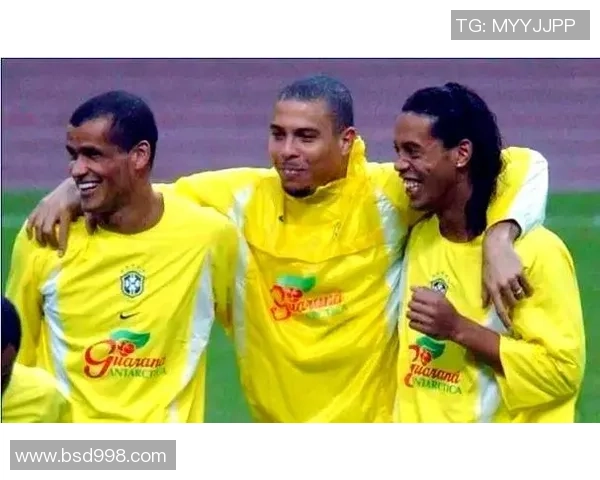 足球明星之间的深厚友情与默契瞬间精彩图片分享