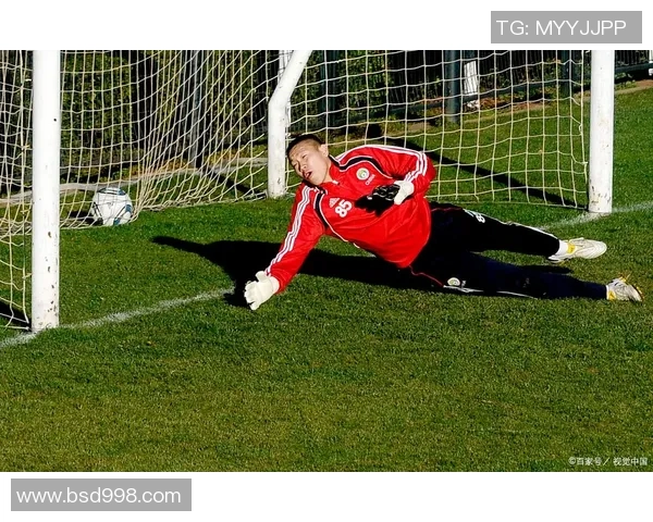 足球明星搞笑自白视频揭秘他们场外的趣事与搞笑瞬间大曝光 足球明星搞笑自白视频揭秘他们场外的趣事与搞笑瞬间大曝光