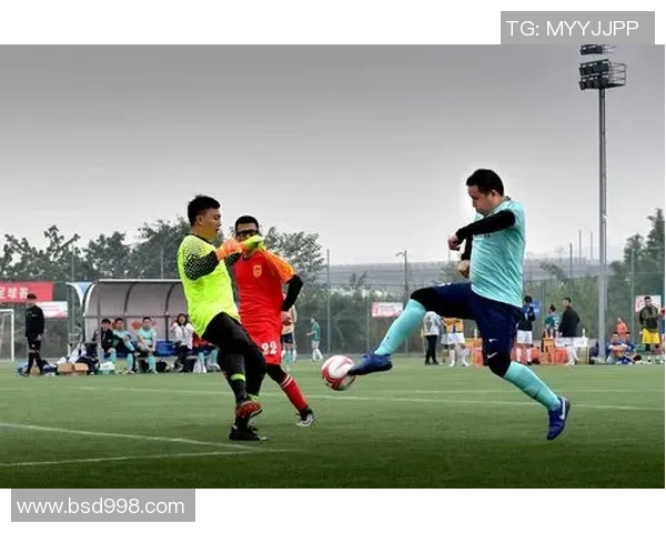 足球明星的个性名片揭秘他们的独特魅力与场上风采